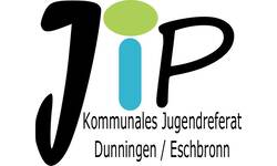 Das Bild zeigt das Logo des Kommunalen Jugendreferats Dunningen/Eschbronn mit den Buchstaben "JiP" in Schwarz und Blau-Grün.