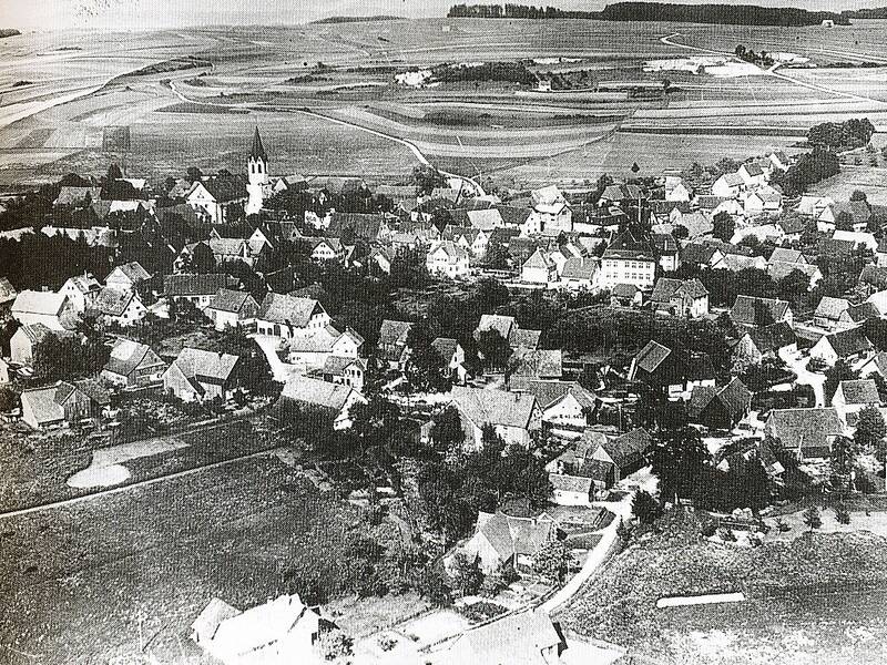 Ortsansicht Gemeinde Dunningen schwarzweiß Aufnahme